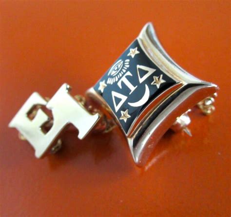 Vintage 10k Gold Delta Tau Delta Fraternity Pin Greek Org Badge Delts