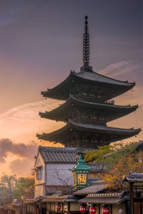 Below Yasaka Pagoda Oc 3745 X 5635 Pagoda Go To Japan Japan