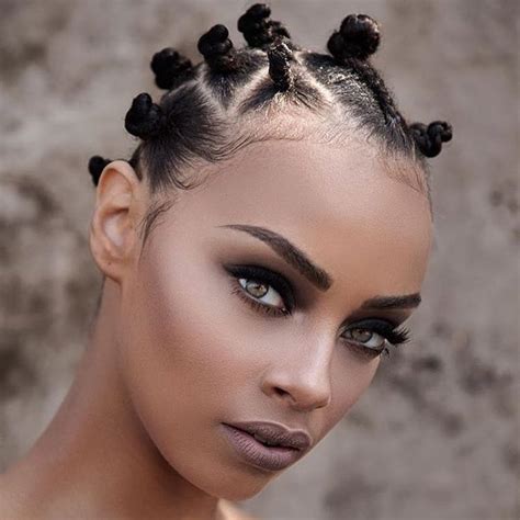 Thin hair will likely leave you with small knots. 25 Sculptured Bantu Knots on Long and Short Hair — Twist ...