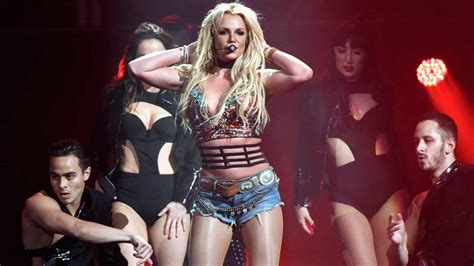 Video Britney Spears Deslumbró A Su Novio Al Bailar Sensual Y “despacito”