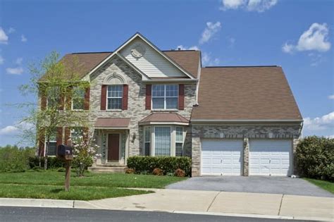 Our garage door remote clicker service in baytown is designed to ensure that every resident with the desire has a garage door remote installed, repaired or replaced quickly and. Affordable Garage Door Repair Baytown TX | 24/7 Garage ...