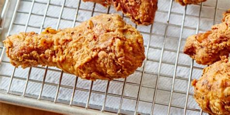 Cara bikin ayam goreng fried chicken keriting renyah ala. 9 Resep Cara Membuat Fried Chicken Kentucky Crispy dan Keriting Sendiri dengan Sederhana ...