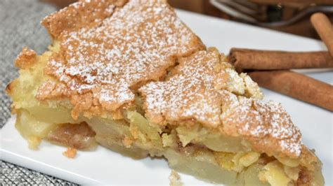 Weitere ideen zu birne, rezepte, birnen kuchen. Apfel-Birnen-Kuchen mit Zimtsoße | Veggie Tobi