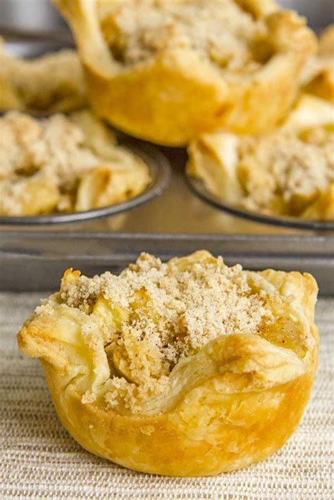 Flaky And Buttery Apple Pie Bites Recipe Maria S Kitchen