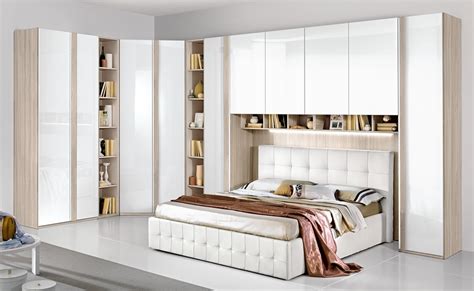 Le camere da letto meneghello sono una garanzia di qualità e di stile. Camere da letto a ponte