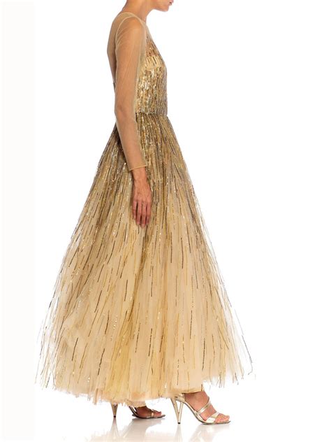 2000s Oscar De La Renta Champagne Beaded Tulle Gown And Shawl For Sale