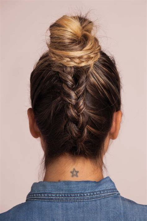 Summer is the perfect time to try new and stylish hairstyles which will make you look great and not worry about your hair for a few days, especially if the heat is unbearable. Upside Down Braid: 2 Different Ways to Create This Style