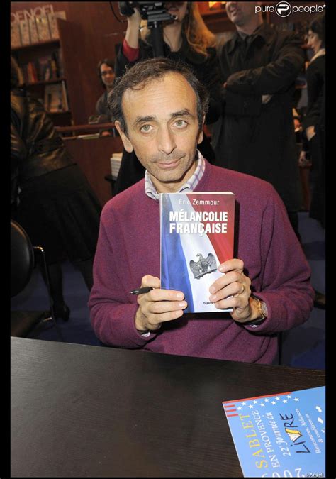 Découvrez sa biographie, ses photos, vidéos et interviews exclusives… eric zemmour livre son diagnostic sur le mal qui rongerait le pays. Eric Zemmour lors du Salon du livre à Paris le 28 mars ...