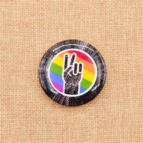 Lgbt Badge Brooch Pin Lesbian Gay Pride Rainbow Lapel Pin Unisex Fashion 1pc Ebay