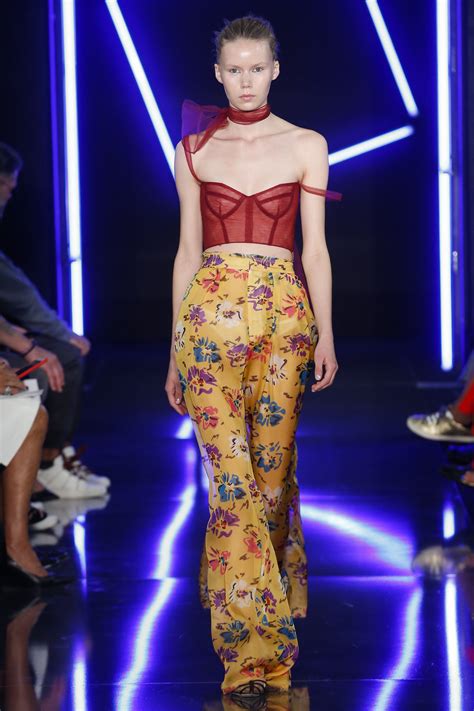 Emanuel Ungaro Spring 2018 Ready To Wear Fashion Show Collection Moda
