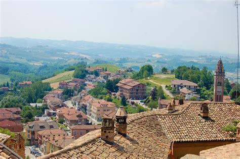 Italy - Piedmont Wine Country E-bike Tour - Pure Adventures