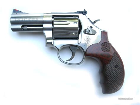Smith And Wesson 686 Plus Deluxe 3 L For Sale At