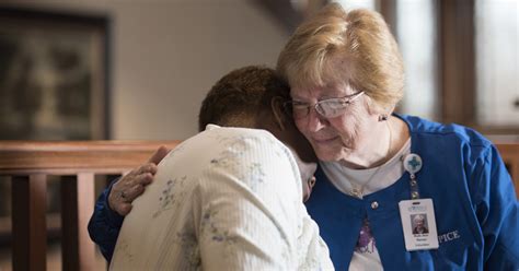 Being A Hospice Volunteer What It Takes Mercy Health Blog