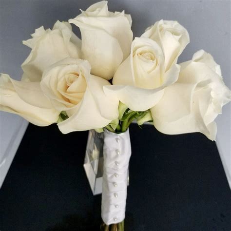 White Rose Bouquet Flowersandservices®
