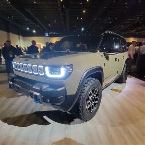 Jeep Shows Off Its Recon Moab 4xe Ev Concept To Dealers Images