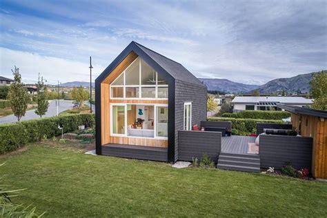 The tiny house was supposed to be temporary housing while the couple designed a strawbale home. 'Teeny tiny' houses are becoming a big thing in New ...