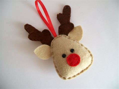 See more ideas about felt christmas, felt christmas decorations, christmas decorations. 30+ Wonderful DIY Felt Ornaments For Christmas