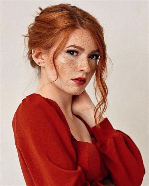 Red Hair Freckles Women With Freckles Freckles Girl Beautiful Freckles Gorgeous Redhead