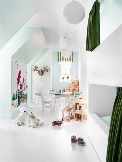 23 Decorated Attic Home Designs Decorating Ideas Design Trends