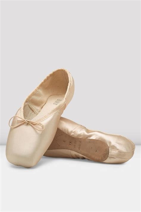 The Best Ballet Pointe Shoes For Beginners 2022 Ballet Lovers