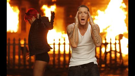 Love the way you are. Eminem Ft. Rihanna - Love The Way You Lie - YouTube