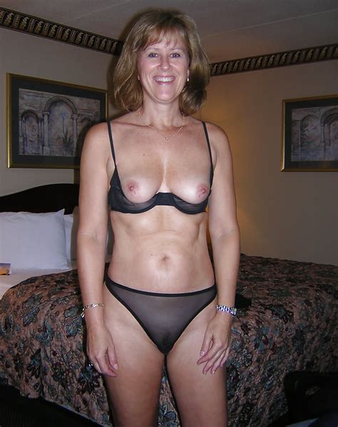 Sex Gallery Amateur Nude Wife Joyce