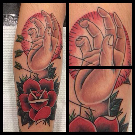 Pin On Traditional Tattoos Of Hands