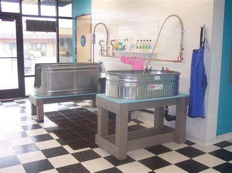 This diy dog grooming table is perfect for smaller doodles and also includes instructions for a dog grooming arm. Pin by Shirley Fox on Bright Ideas | Dog grooming tubs ...