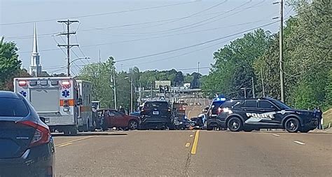 2 Airlifted After Wreck Involving Motorcycle In Jackson Wbbj Tv