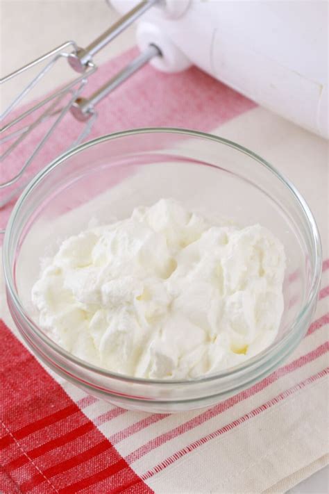 How To Make Whipped Cream Gemmas Bigger Bolder Baking