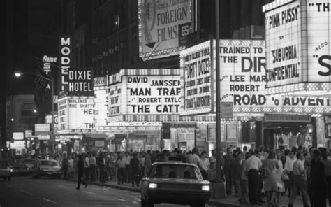 42nd street, the ultimate broadway musical, runs in london on the west end's biggest stage at the theatre royal drury lane. 42nd St., 1967 - Photos - New York: The 1960s | 42nd ...