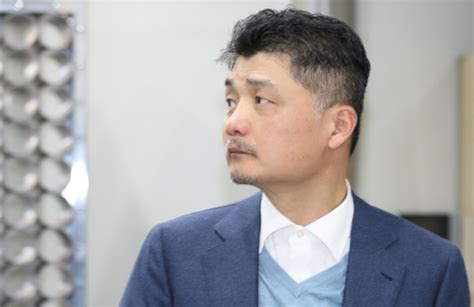김범수 카카오 이사회 의장(52)이 2007년 nhn(현 네이버)을 떠나면서 직원들에게 남긴 메시지다. '공정거래법 위반' 김범수 카카오 의장, 1심 무죄…카뱅 대주주 ...