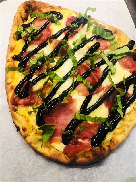 Prosciutto Flatbreads With Balsamic Glaze Cooks Well With Others