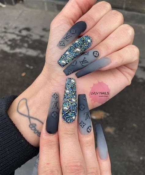 18 Louis Vuitton Nail Designs Beautiful Nails You Must Try At Your