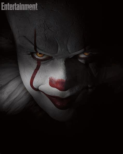 First Look At Pennywise From Stephen Kings It Remake