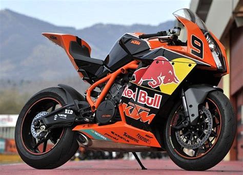 Prova Ktm Rc8 R Red Bull Immagine 18 Di 40 Ktm Moto Sportive