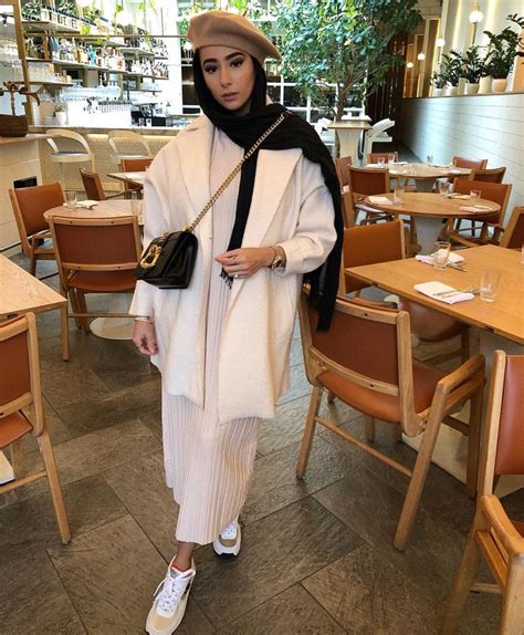 Pin By 파라다이스 💜 On Hijabi Fashion ☼☾ Hijabi Outfits Casual Muslim Fashion Outfits Fashion