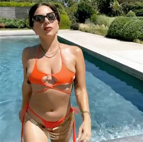 Lady Gaga Star Shped Bikini Hot Sex Picture