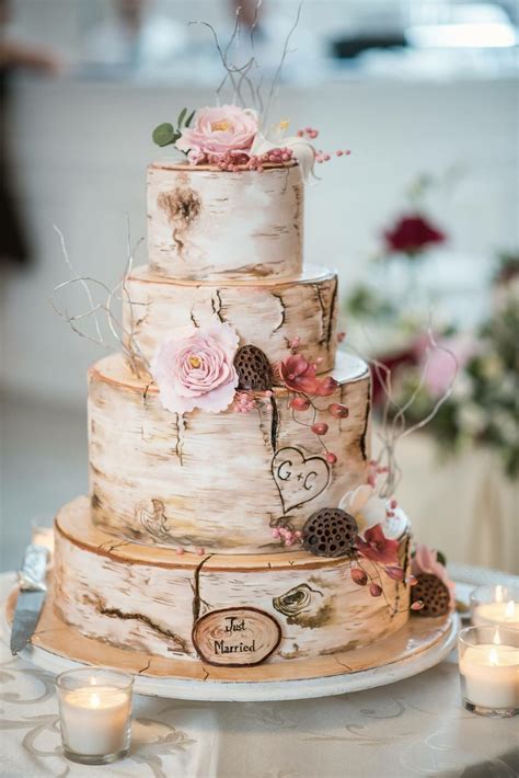 Pin By Andreea Iovanel On Wedding Cakes In 2019 Burgundy