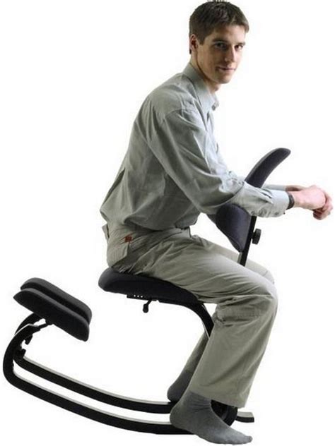 Kneeling chairs offer a unique way to sit that can benefit people with lower back pain. ergonomic kneeling chair | Рабочее место, Стул, Мебель