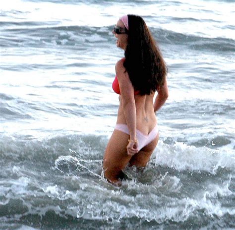 Britney Spears Genießt Am Strand In Unterwäsche Und Zeigt Ihren Sexy Körper Porno Bilder Sex