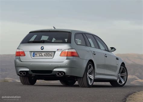 Bmw M5 Touring E61 Specs 2007 2008 2009 2010 Autoevolution
