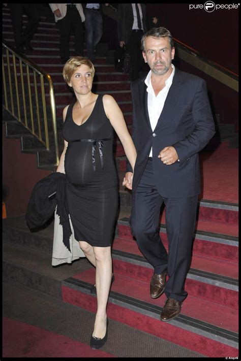 A 45 ans, l'acteur français a encore agrandi sa famille en devenant papa pour la quatrième fois. Philippe Torreton et sa femme Elsa Boublil, lors de l'avant-première de Présumé Coupable, au ...