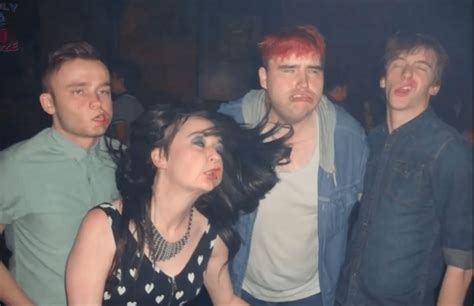 15 Hilarious Photos Fails Caught In Nightclubs Slydor Photo Fails Funny Photos Night Club