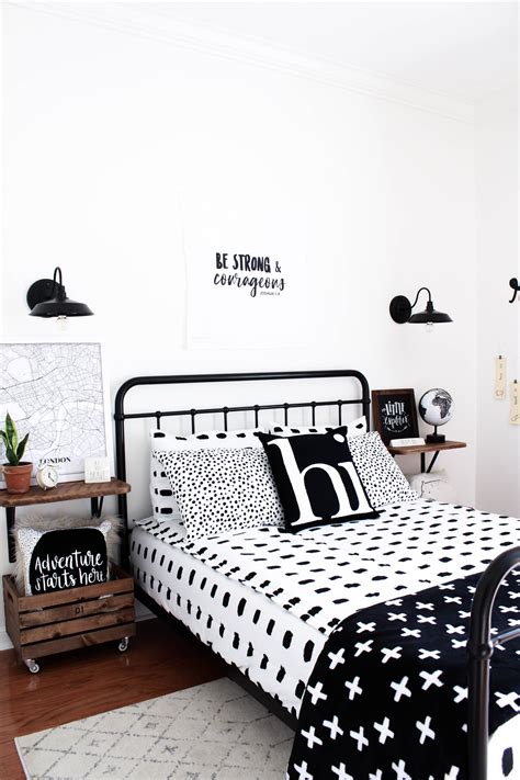 Monochrome Boys Room Makeover Beauty For Ashes In 2020 Cool Kids