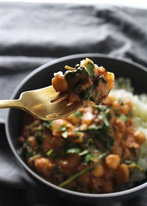 20 Minute Chickpea Curry Over Cauliflower Rice