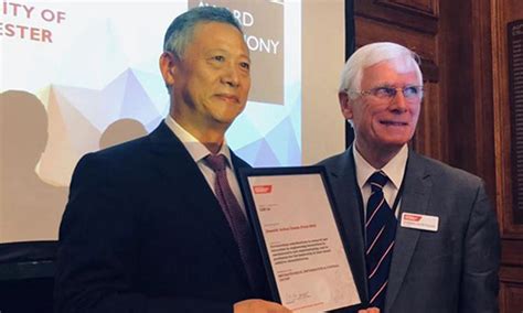 Prestigious Double Award For Professor Lin Li Staffnet The University Of Manchester
