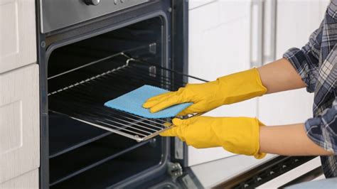 The Best Ways To Clean A Dirty Oven Cleaning Day Blog