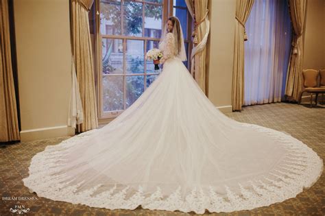 Detachable Cathedral Wedding Train With Lace Trim Materials 1 Layer Of Lace Trim 2