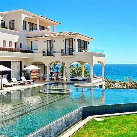 Pin By Maverly On Beach House Mansions Luxury Homes Dream Houses